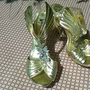 Gold heels